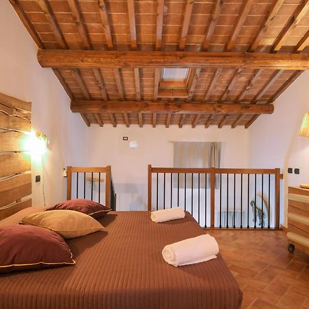 San Ruffino Apartments Lari Extérieur photo