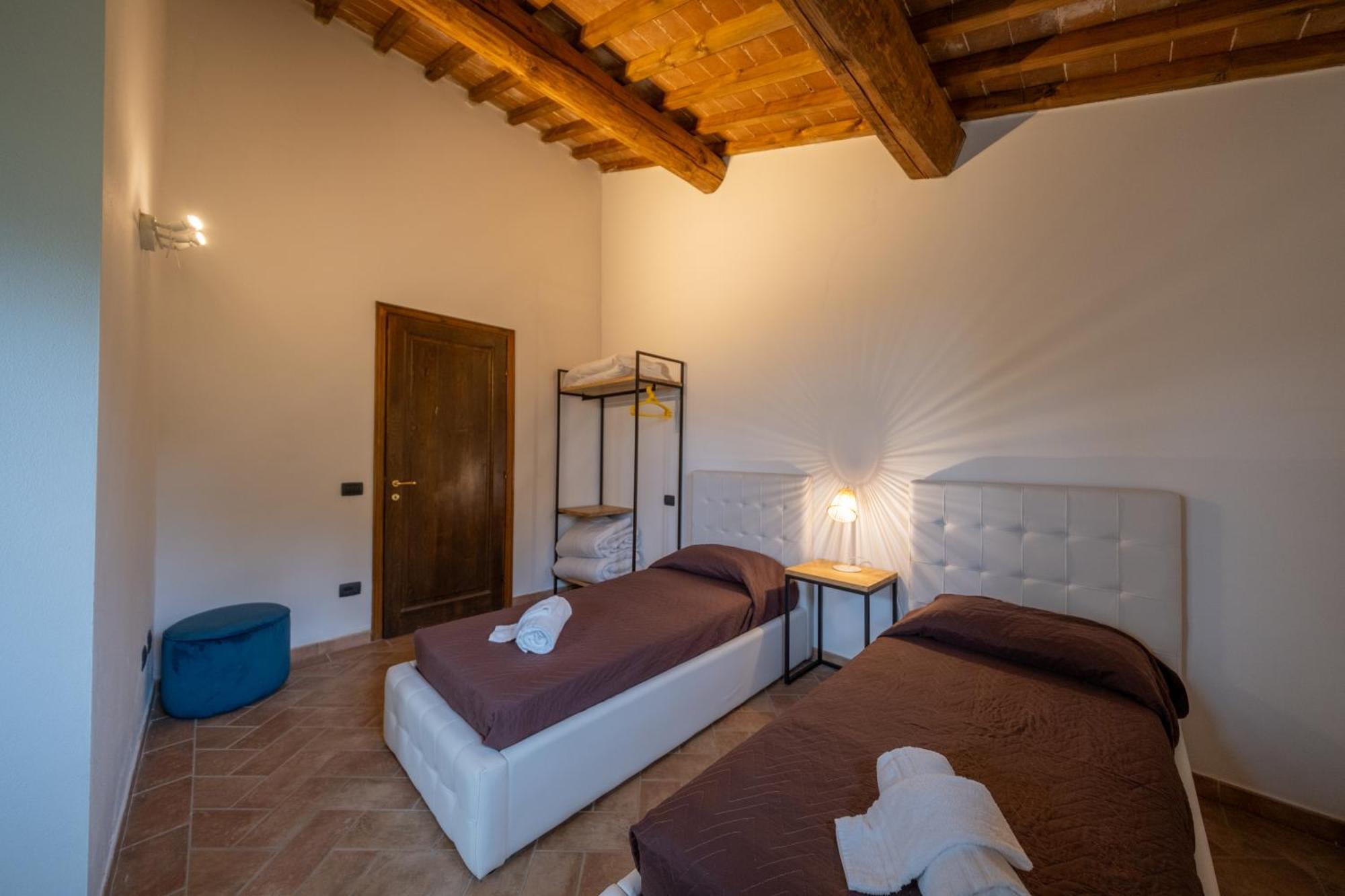 San Ruffino Apartments Lari Extérieur photo