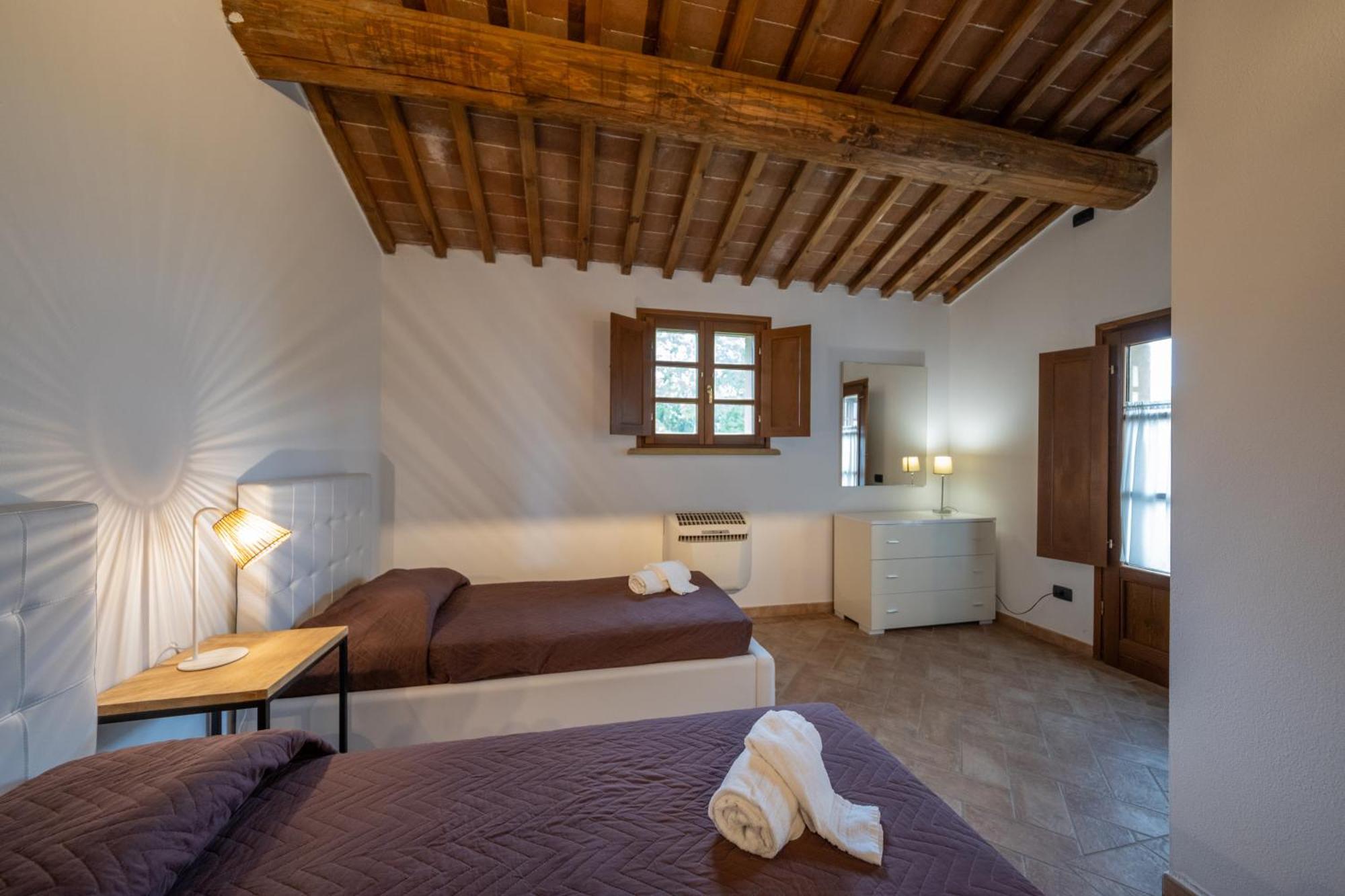 San Ruffino Apartments Lari Extérieur photo