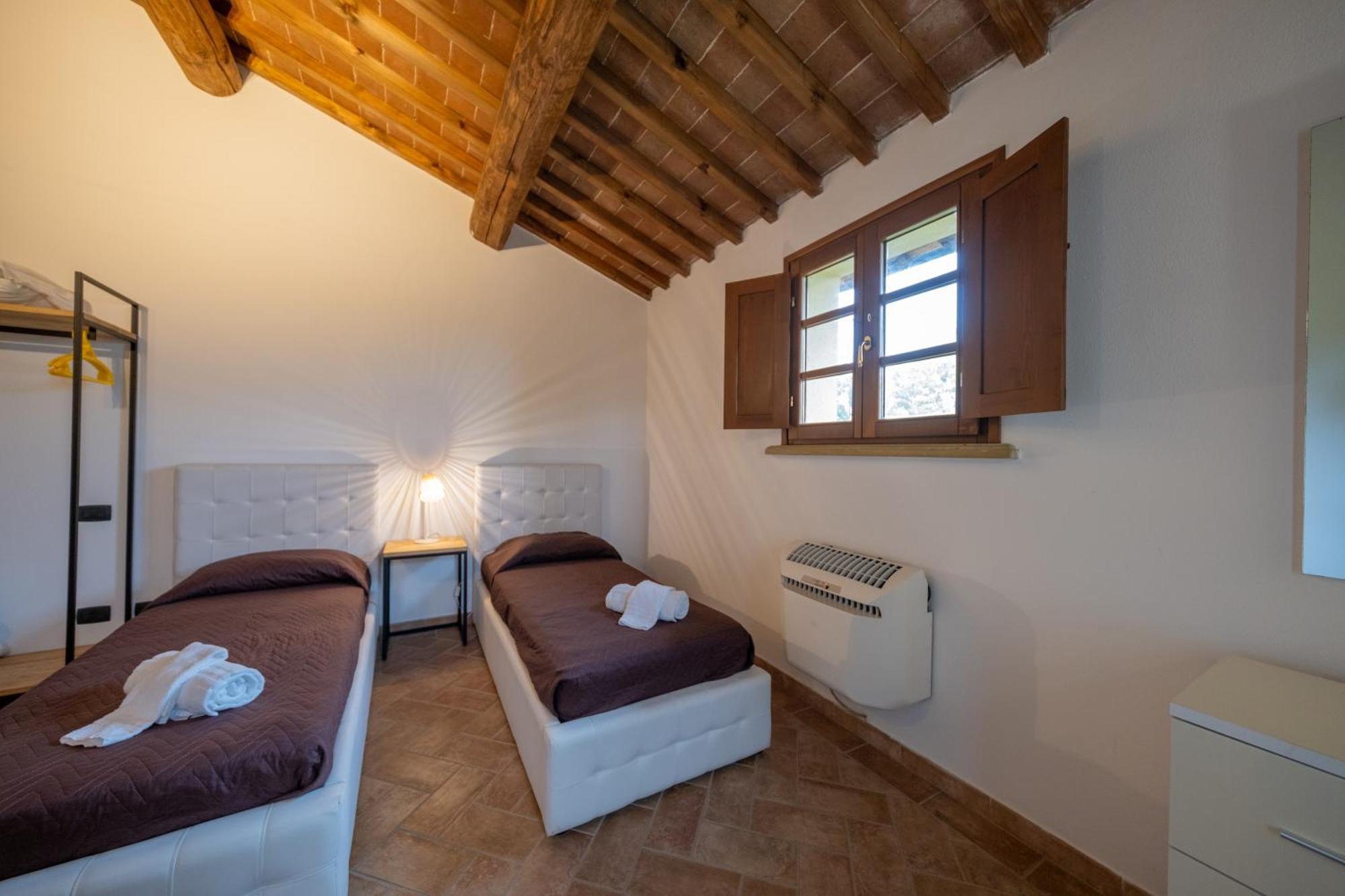 San Ruffino Apartments Lari Extérieur photo