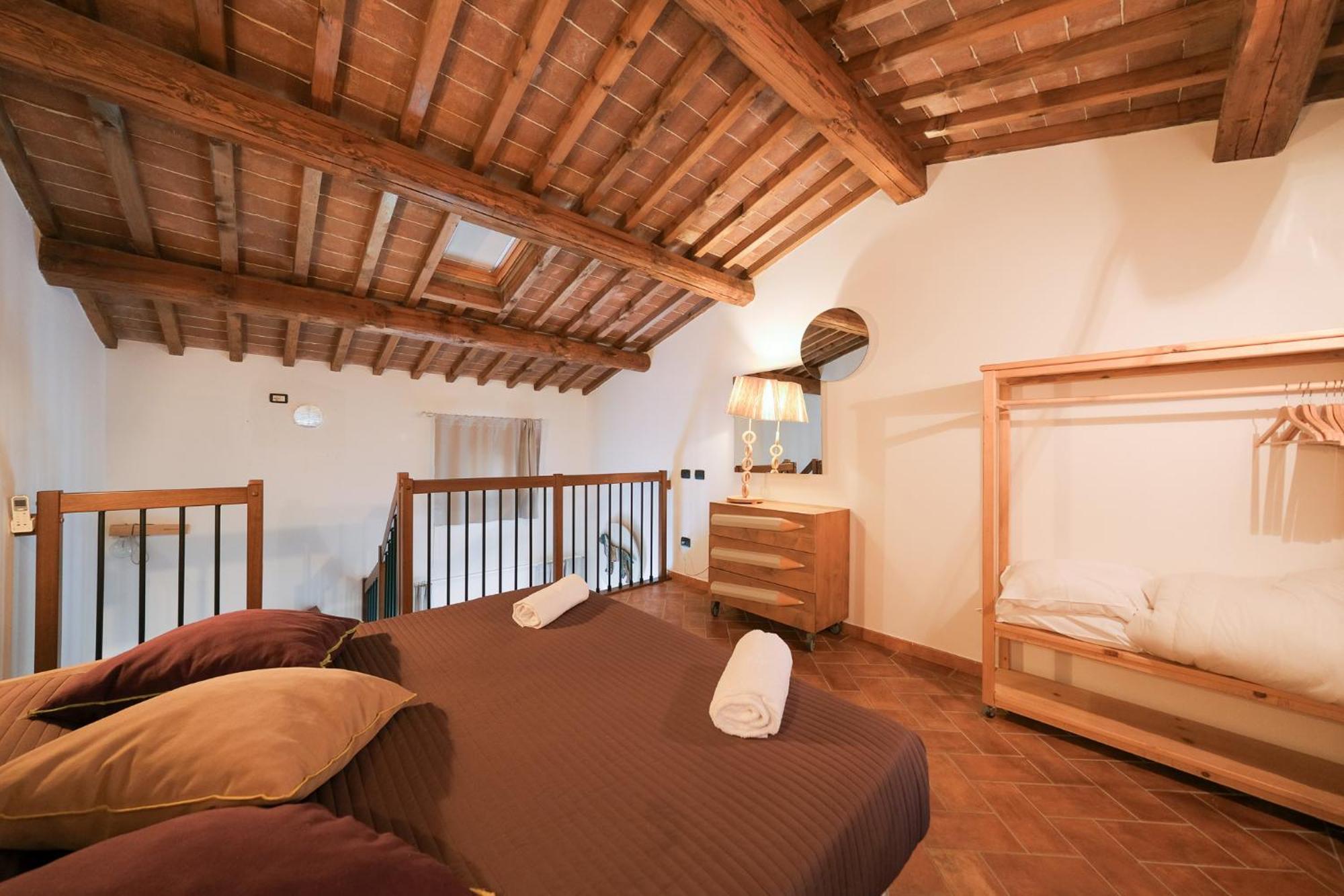San Ruffino Apartments Lari Extérieur photo