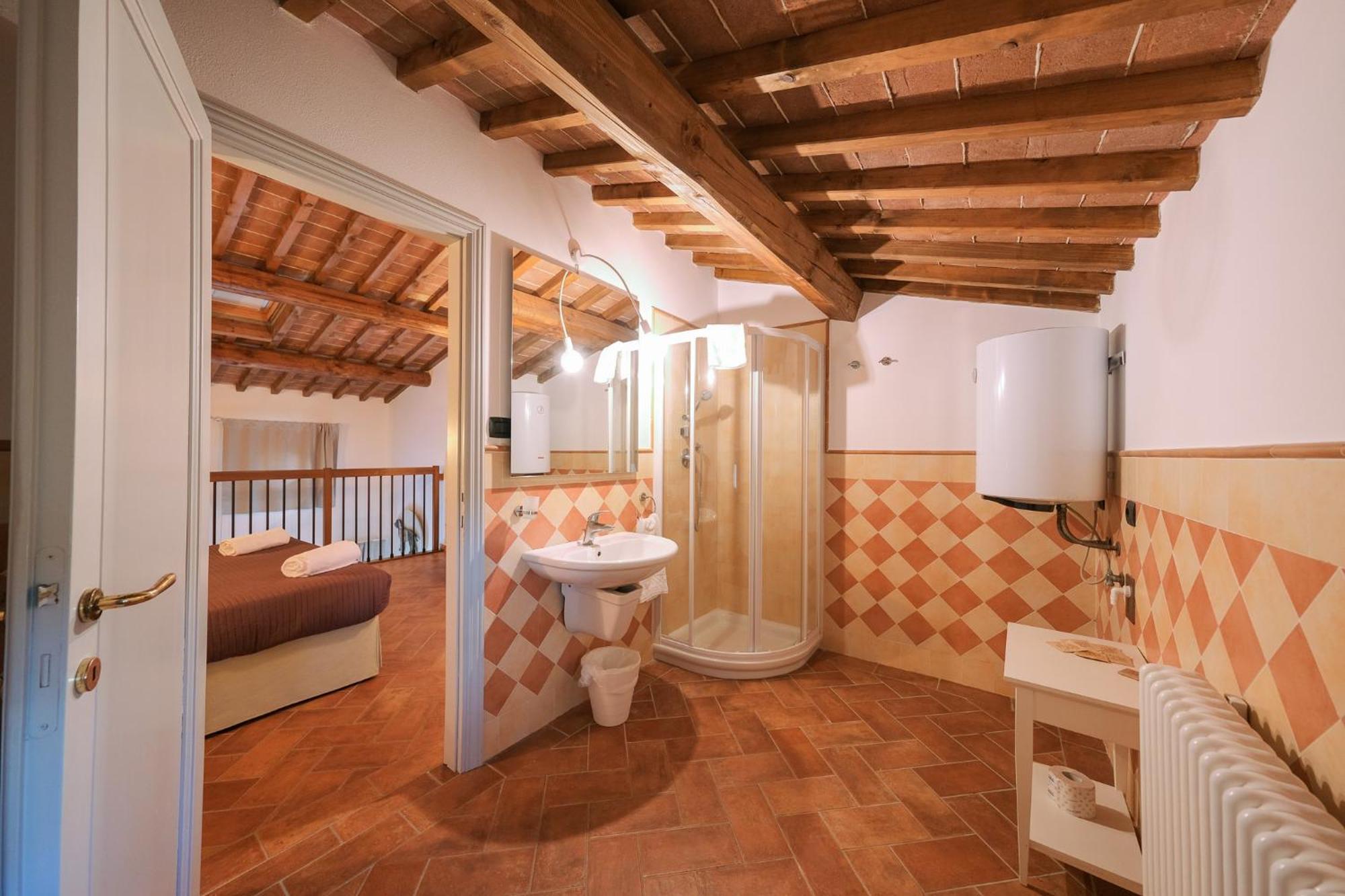San Ruffino Apartments Lari Extérieur photo