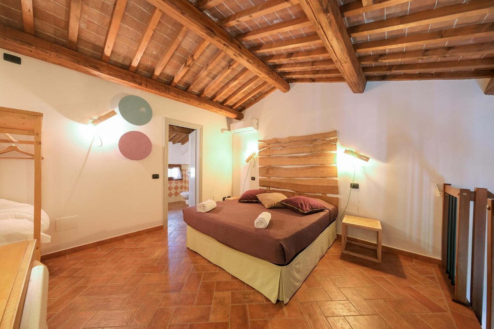 San Ruffino Apartments Lari Extérieur photo
