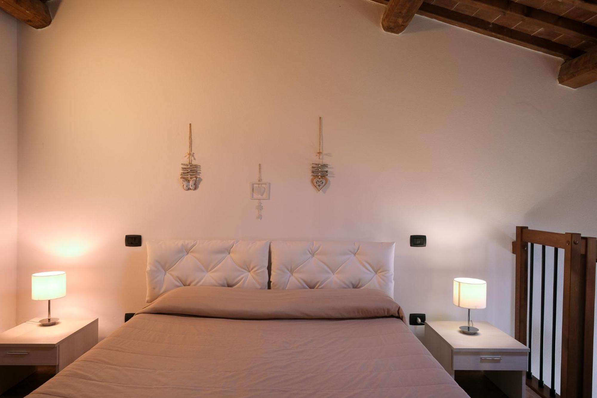 San Ruffino Apartments Lari Extérieur photo